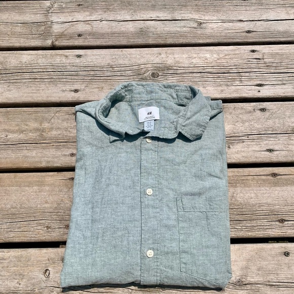 💚 H&M XL Regular Fit Green Button-Up Shirt - Picture 7 of 7